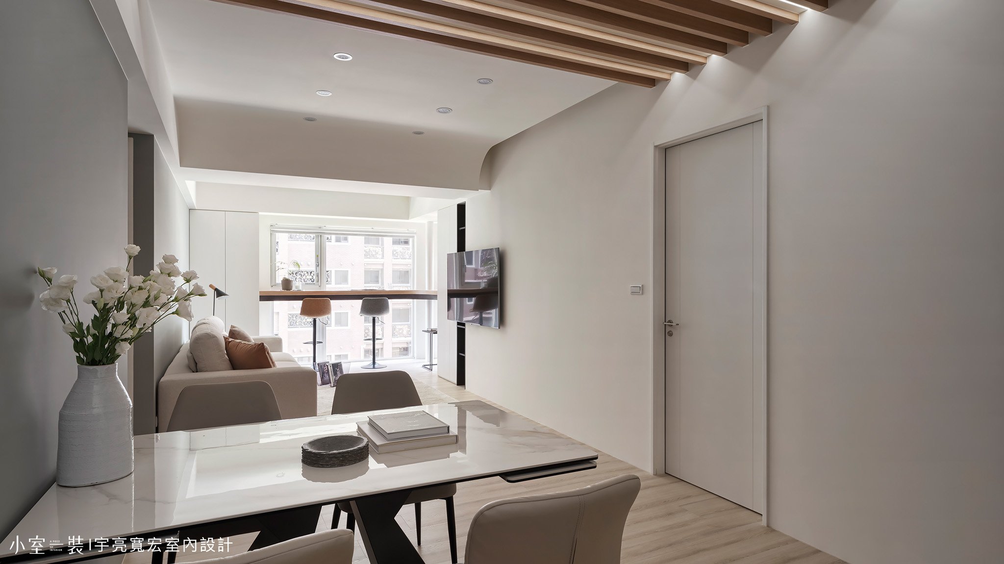 玄關設計全景，收納、地板與燈光整體規劃